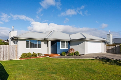 Fitzherbert 3房  Easy-Care Living in Popular Fitzherbert!