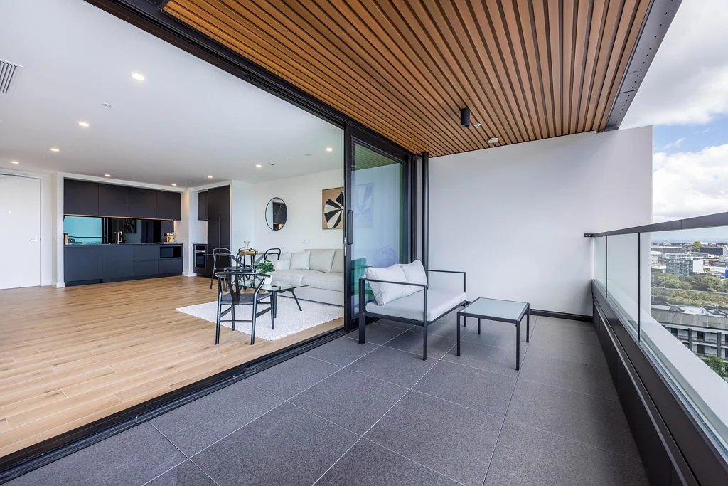 Eden Terrace 2Moenga Irresistible Space and View-Last One Remaining!