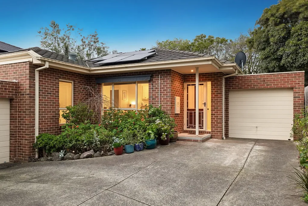 Chadstone 3कमरा STYLISHLY RENOVATED SINGLE-LEVEL SANCTUARY