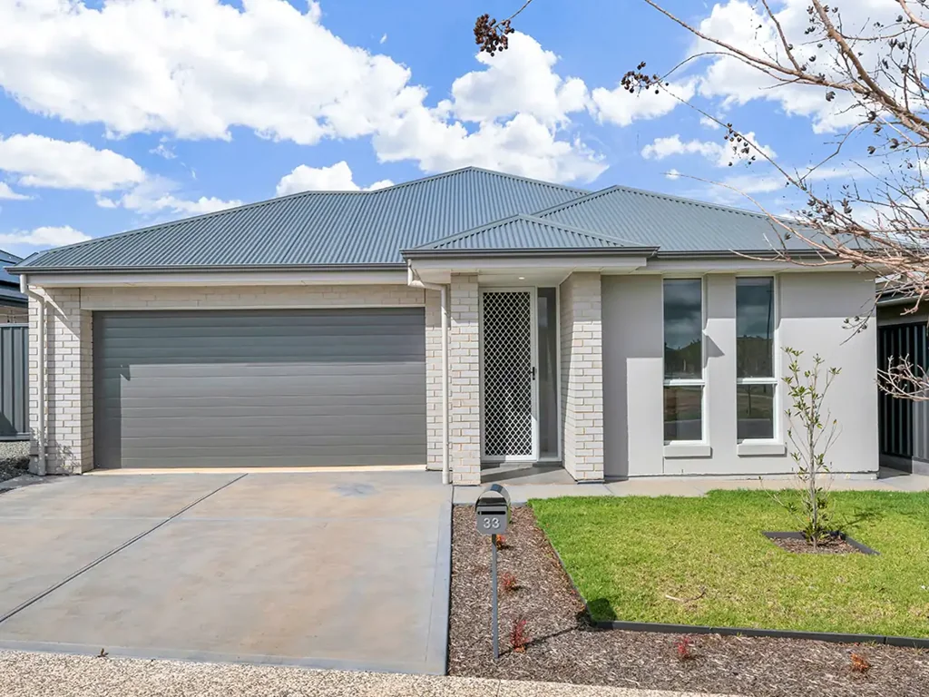 Stylish Family Home in St Yves Estate