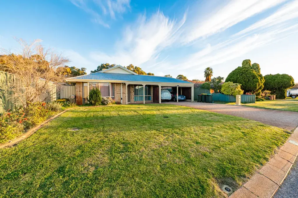 Ballajura 4Kwarto Room to Grow, Space to Entertain