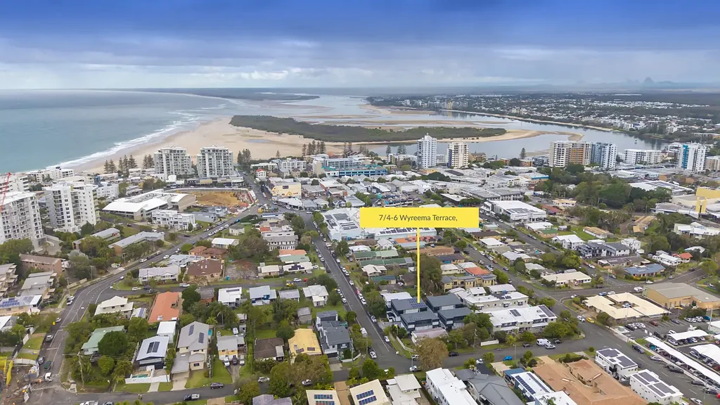 Caloundra 3ਬੈੱਡਰੂਮ SUN, SURF, AND TURNKEY LUXURY - SOLD FULLY FURNISHED IN THE HEART OF CALOUNDRA!