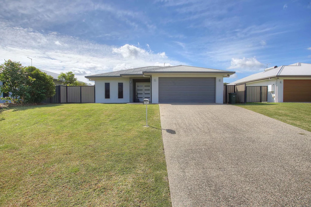 3 Curlew Close, Mareeba, QLD 4880