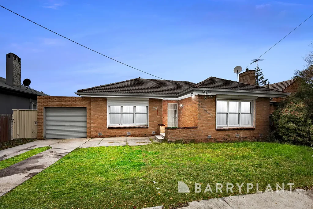 18 Hampshire Road, Sunshine, VIC 3020