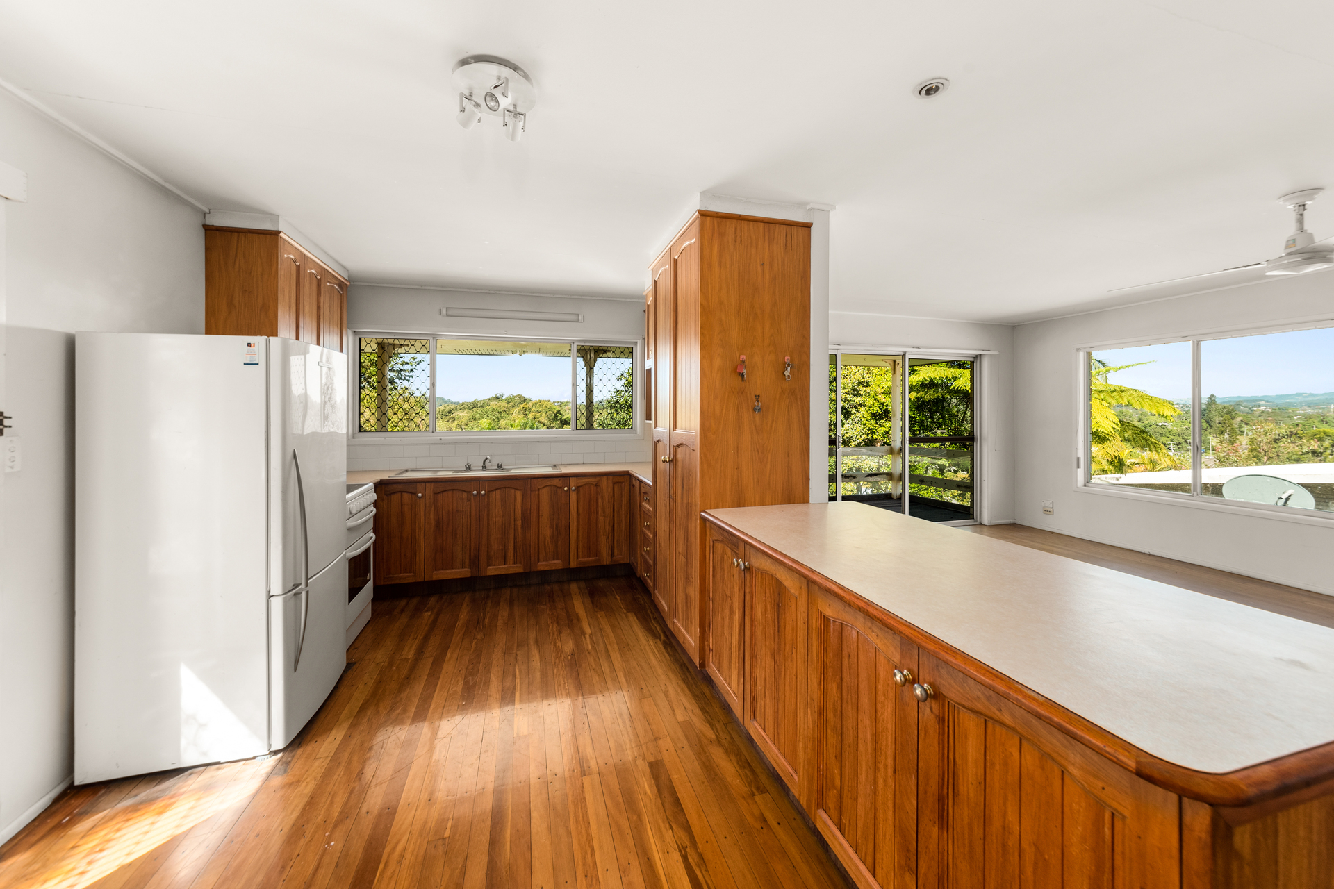 20 GIRRAWEEN DR, NAMBOUR QLD 4560, 0 Kuwarto, 0 Banyo, House