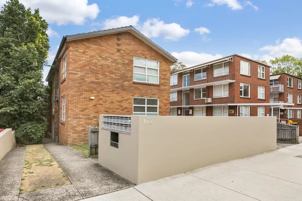 Convenient Lifestyle in Summer Hill Village