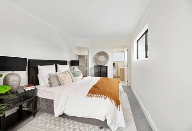 This modern townhouse offers three bedrooms, a study room, 2.5 bathrooms.