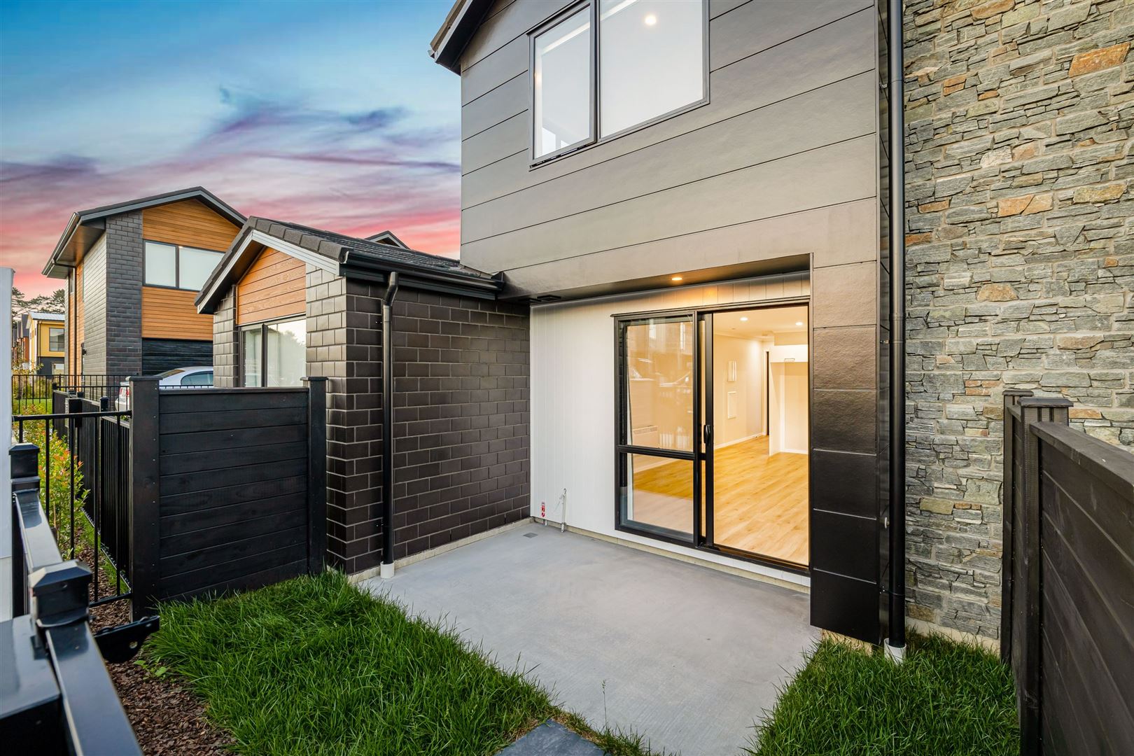 6 Whakato Avenue, Kumeu, Auckland - Rodney, 2 rūma, 1 rūma horoi