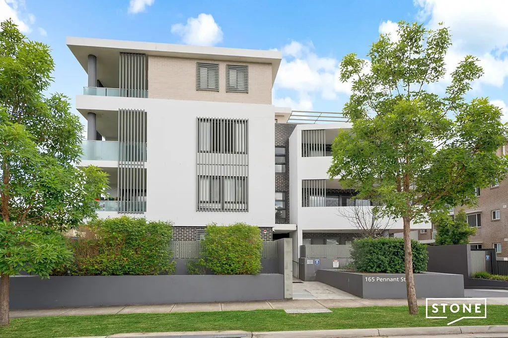 Parramatta 1कमरा One Bedroom with Courtyard