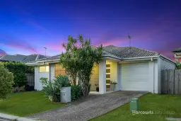 16 Coralina  Crescent, Logan Reserve