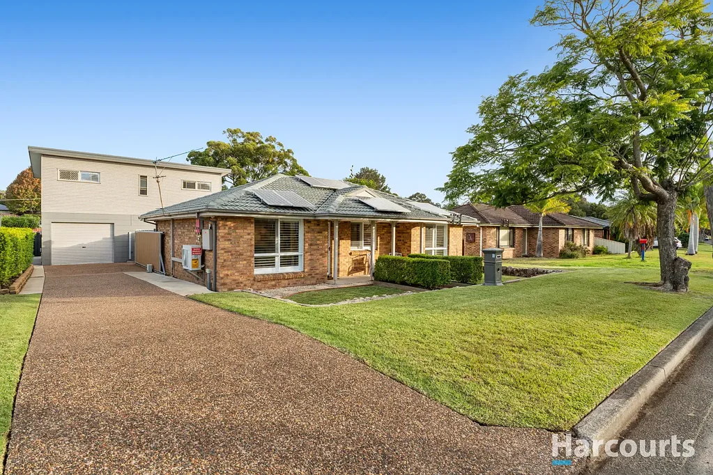 Wallsend 5غرفة نوم 3-bed home & 2-bed granny flat, convenient location