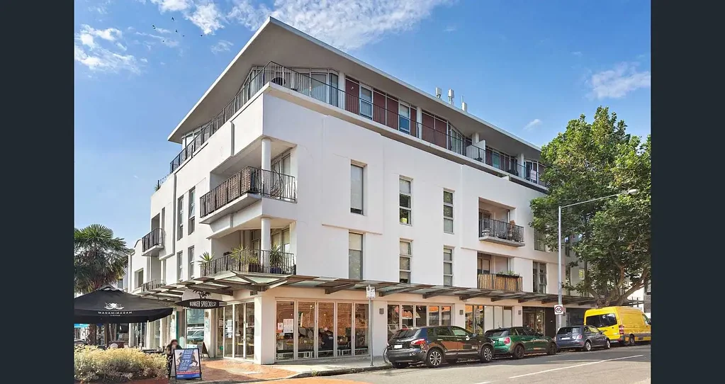 111/122 Ormond Road, Elwood, VIC 3184