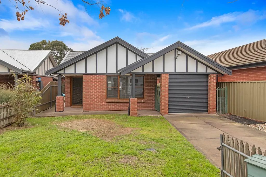 Collinswood 2Moenga Spacious Bungalow-Style Home on a Generous 450msq Allotment