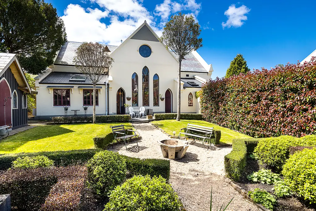 Mornington 4Phòng ngủ The Olde Kirk - A historic masterpiece transformed