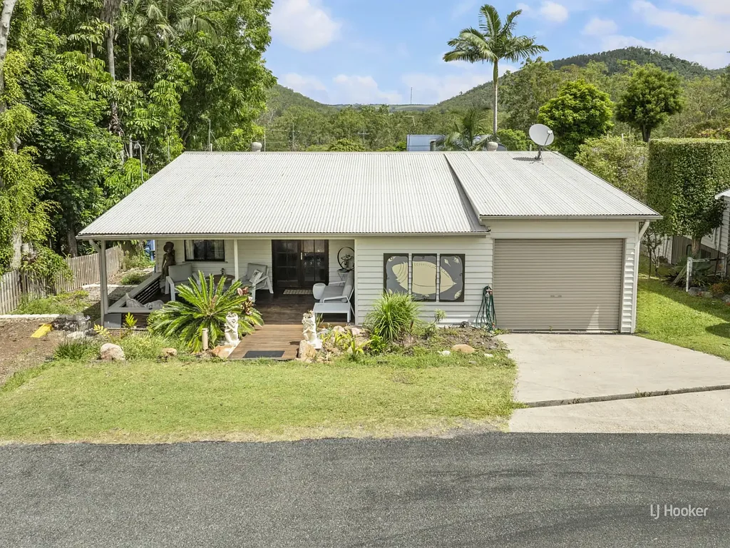 Somerset Dam Holiday Retreat and Boaties Dream!