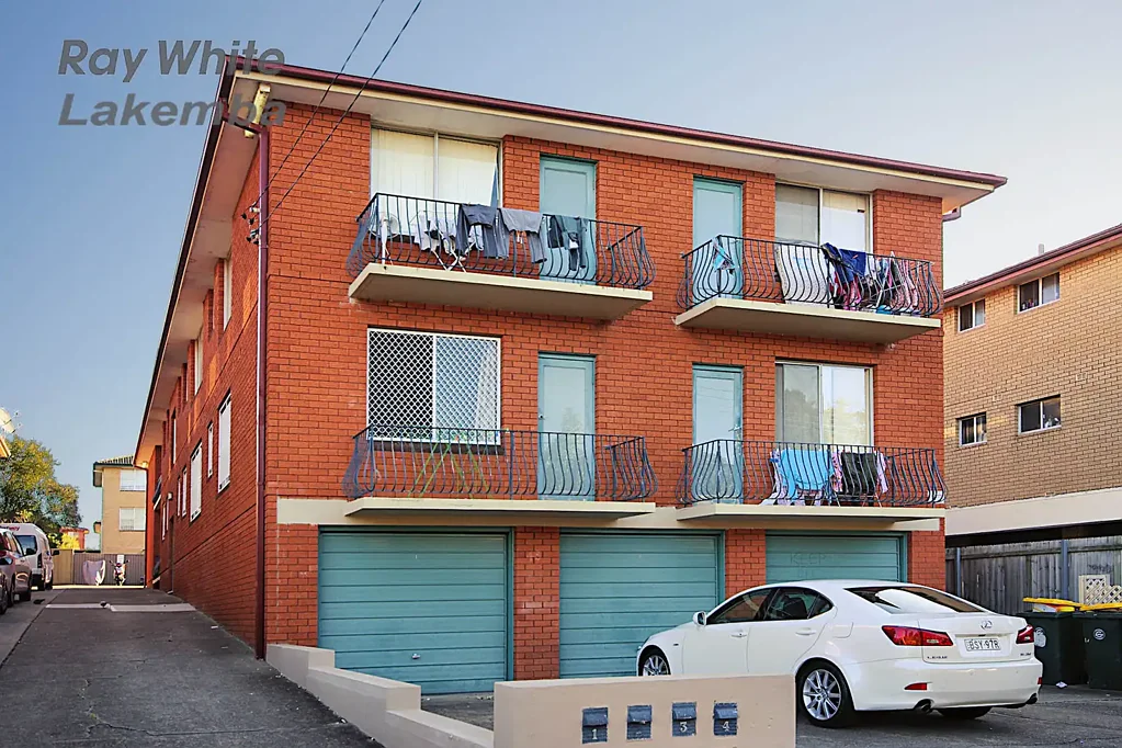 Top Floor Unit in the Popular Colin Street