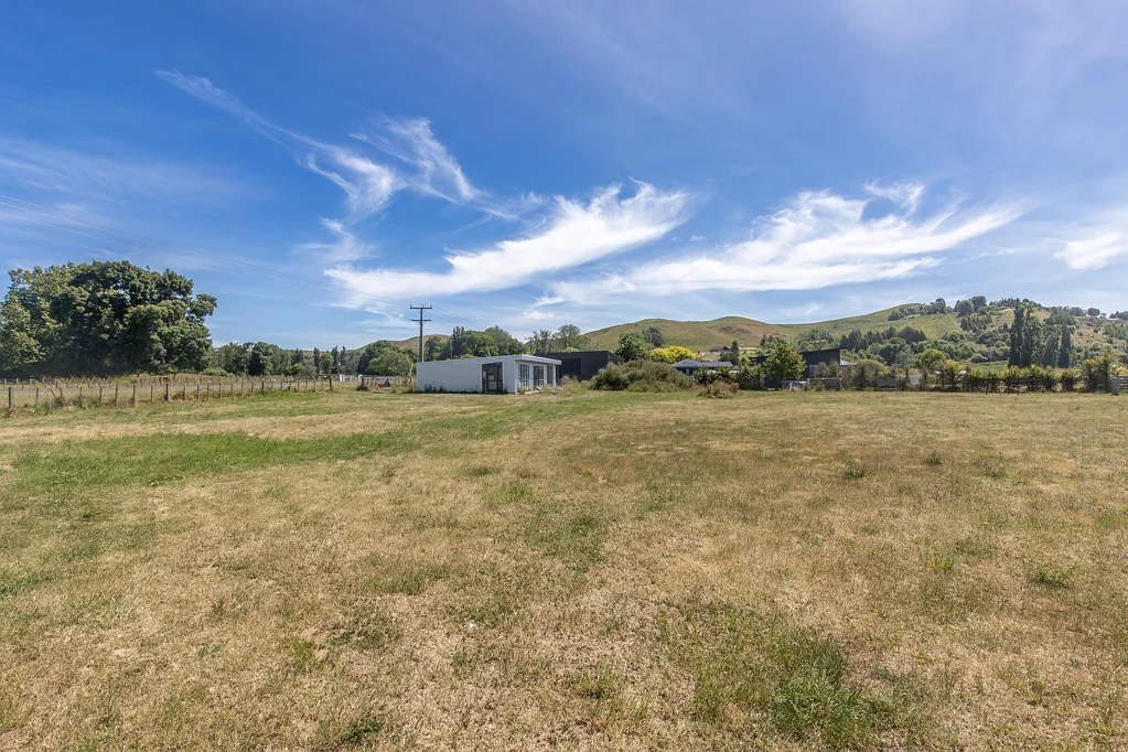 Waipukurau and Surrounds  Edge of Town living
