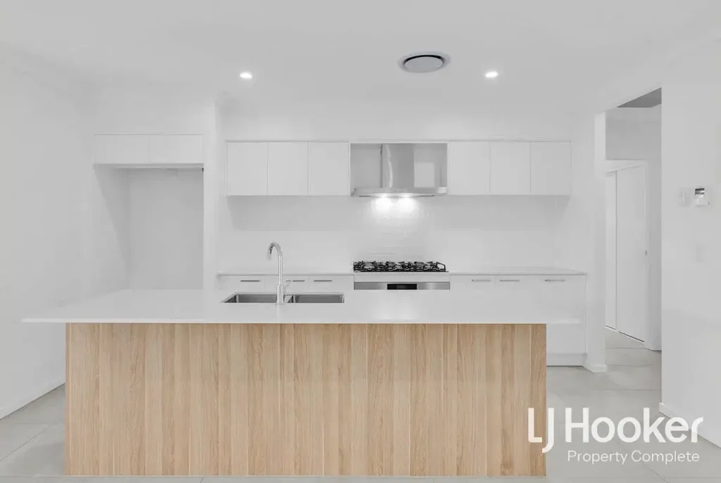Contemporary & Versatile Family Home - Newly Built in Birnam