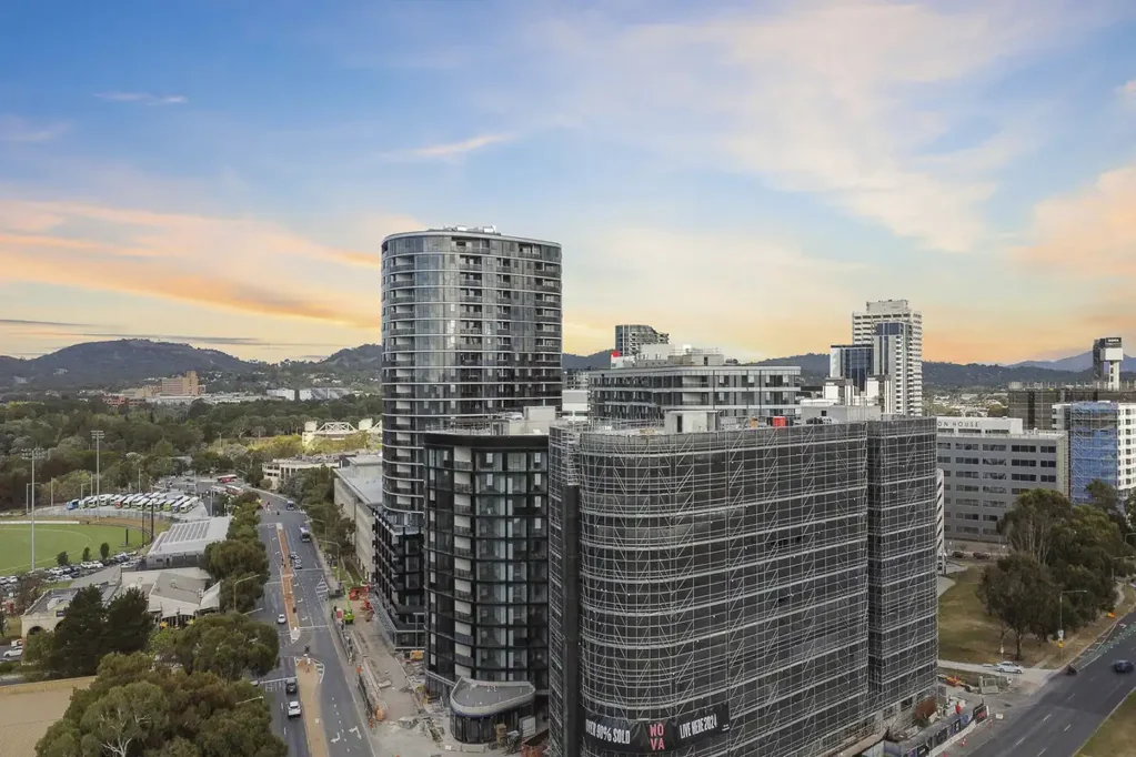 Phillip 1Zimmer TOP FLOOR APARTMENT!