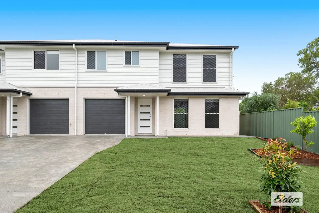 Comfortable Two Bedroom Townhouse, in Prime Location!