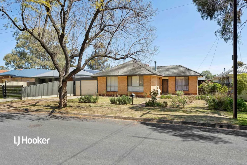 9 Lake Drive, Pooraka, SA 5095