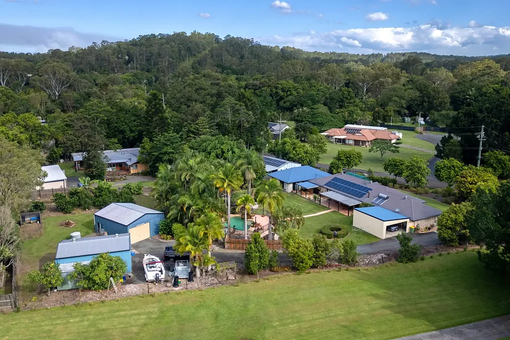 Mooloolah Valley 5غرفة نوم Flat. Usable. Ready!