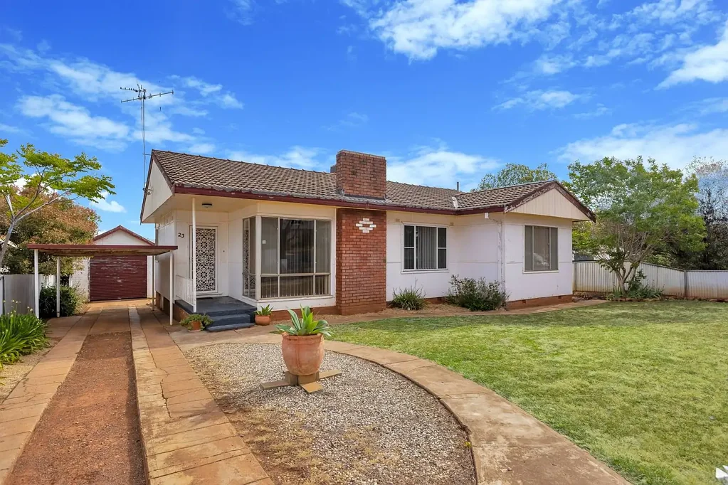 23 Orange Street, Parkes, NSW 2870