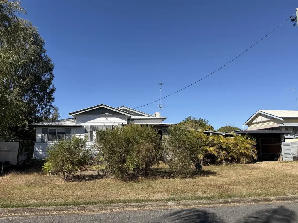 Monto 3房  Modern Queenslander