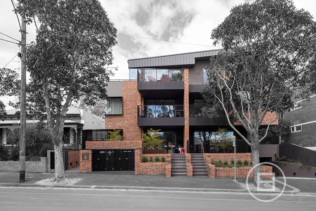 North Melbourne 3ਬੈੱਡਰੂਮ Expressions of Interest closing Monday 10th November at 5pm