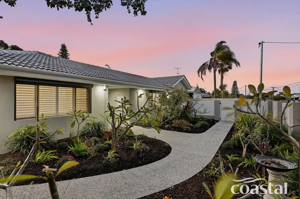 Singleton 5Habitaciones Coastal Character and Exceptional Family Space