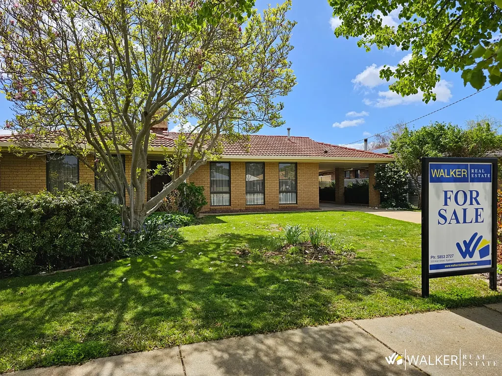 Kyabram 3 Slaapkamer "Family Home with Pool"