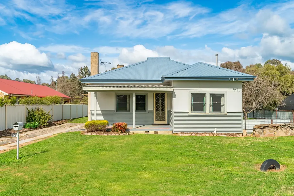 52 Young Street, Holbrook, NSW 2644