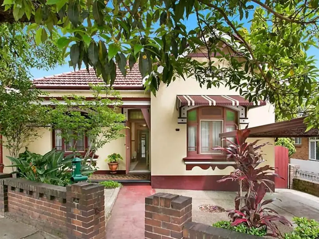 112 Old Canterbury Road, Lewisham, NSW 2049
