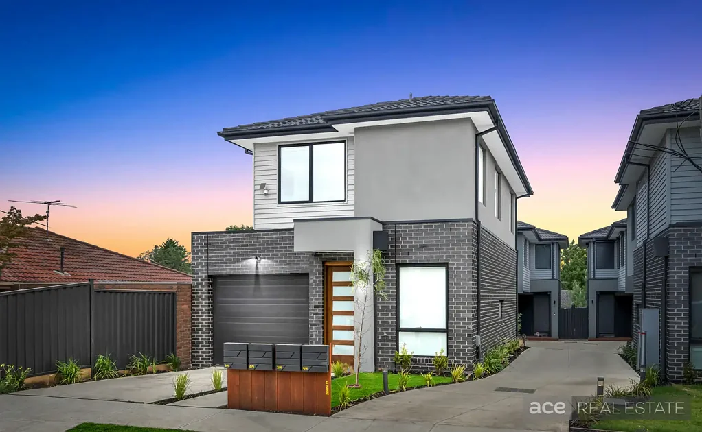 Bundoora 3Zimmer Brand New Townhouse in Heart of Bundoora - ONLY 1 LEFT!!!!!