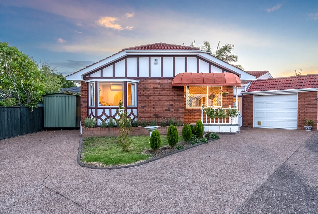 2/12 Merino Avenue, Northpark, Manukau City, Auckland