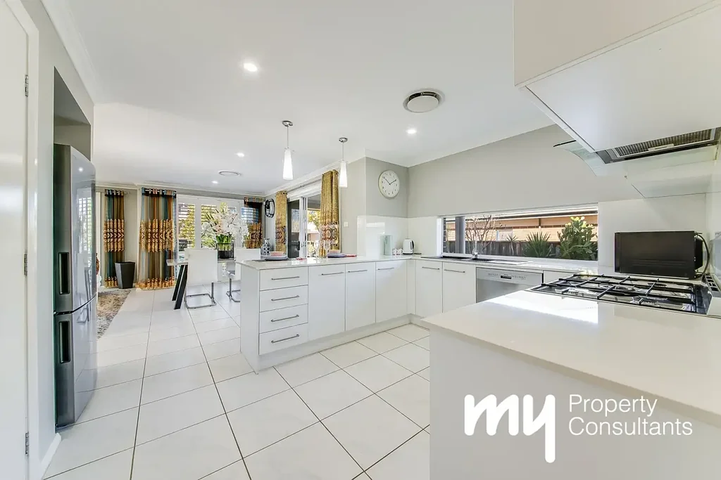 Gledswood Hills 5कमरा Sunlit Haven Meets Pristine Living