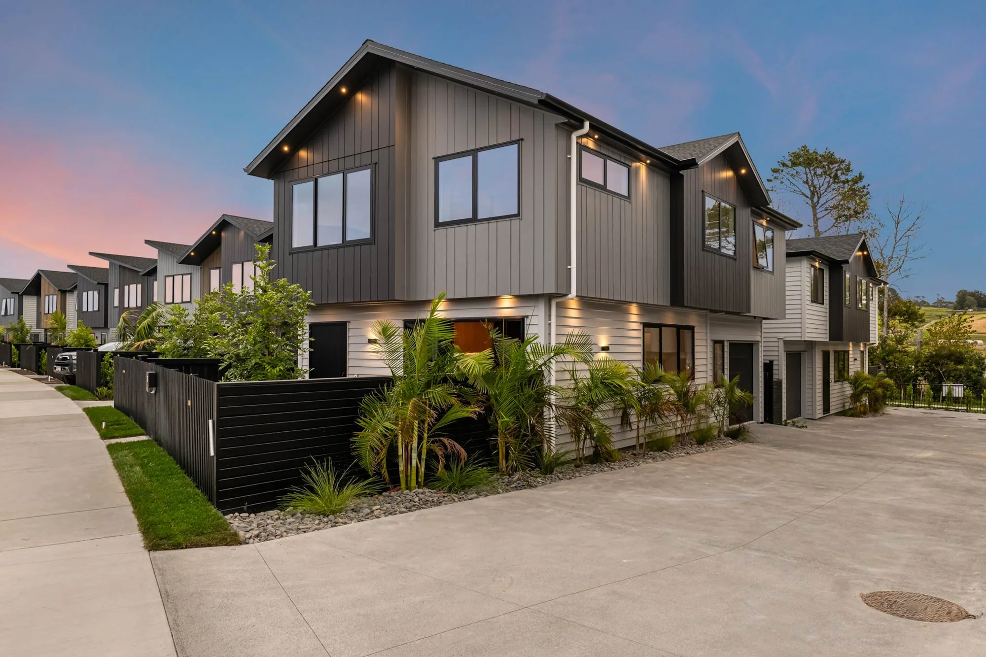 Wainui 4 Slaapkamer Award-Winning Quality on the Corner