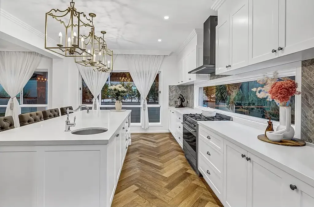 Upper Coomera 4房  A Bespoke Architectural Showpiece in Exclusive Coomera Springs