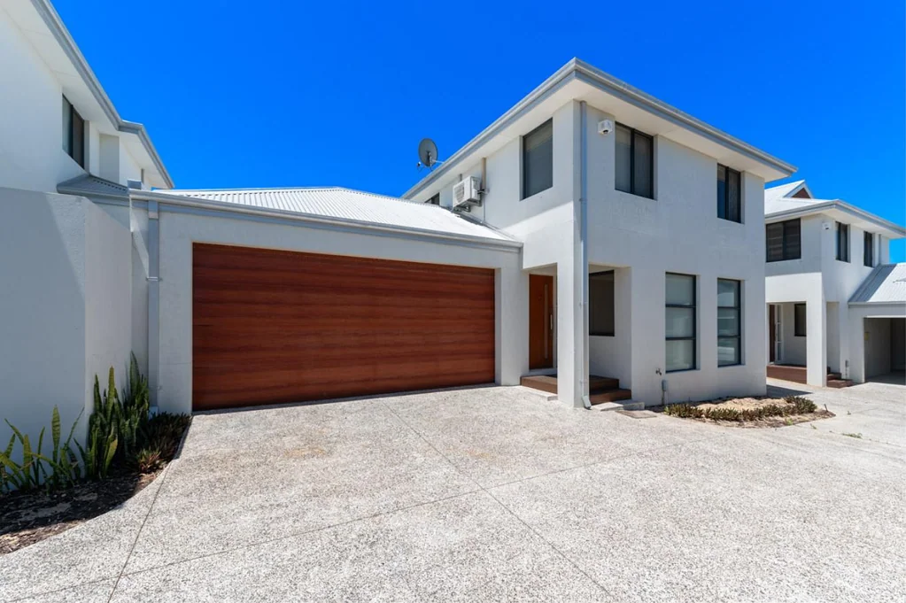 18B Ravenswood Drive, Nollamara, WA 6061