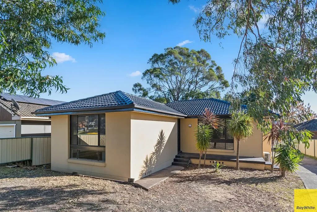 Coastal Charm Meets Modern Living - Beautifully Renovated 3 Bedroom Home!