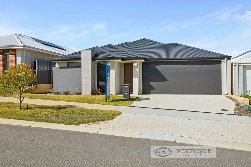 Hammond Park 4房  FABULOUS FAMILY HOME RIGHT NEAR THE SCHOOL!
