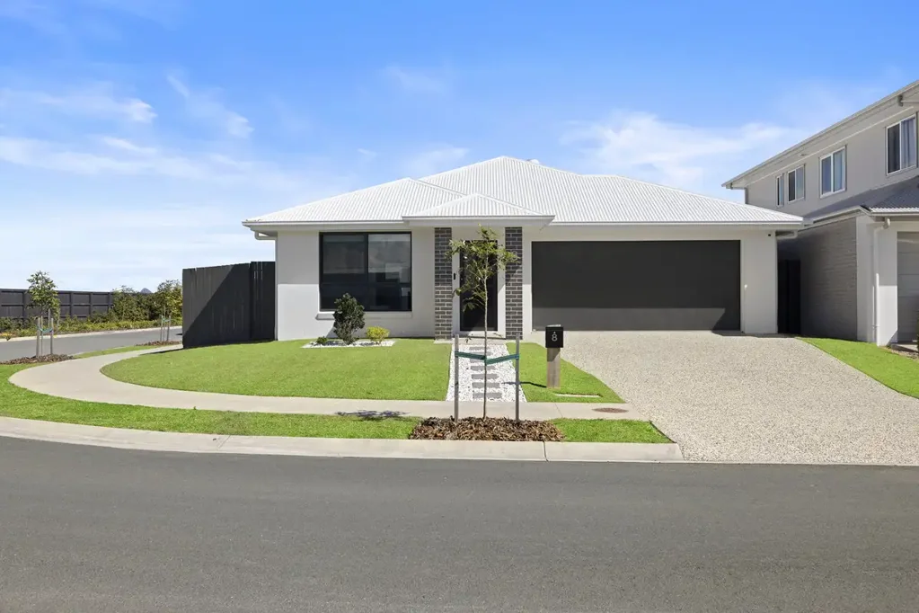 8 Tasman Street, Banya, QLD 4551
