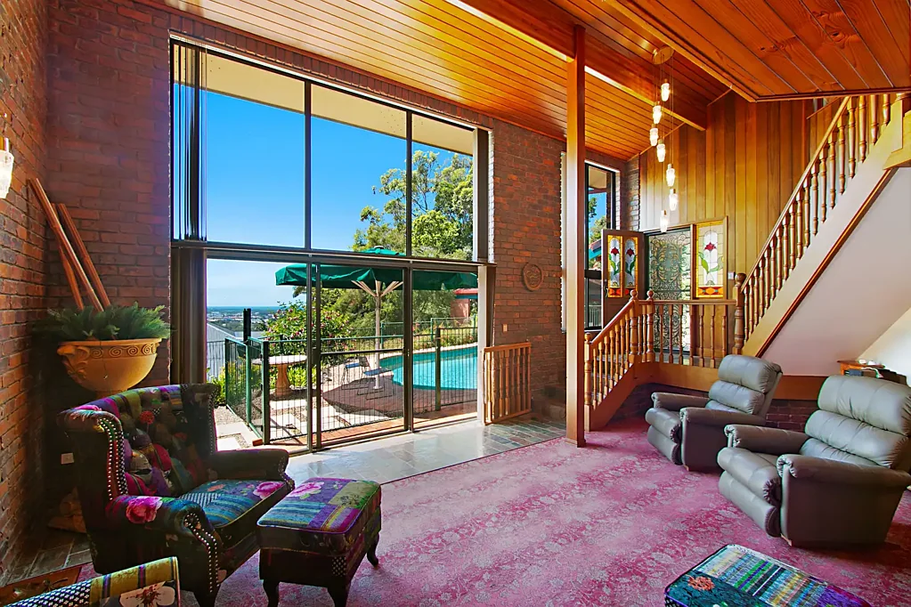 Charming Family Haven with Pool & Tennis Court - Pet Friendly