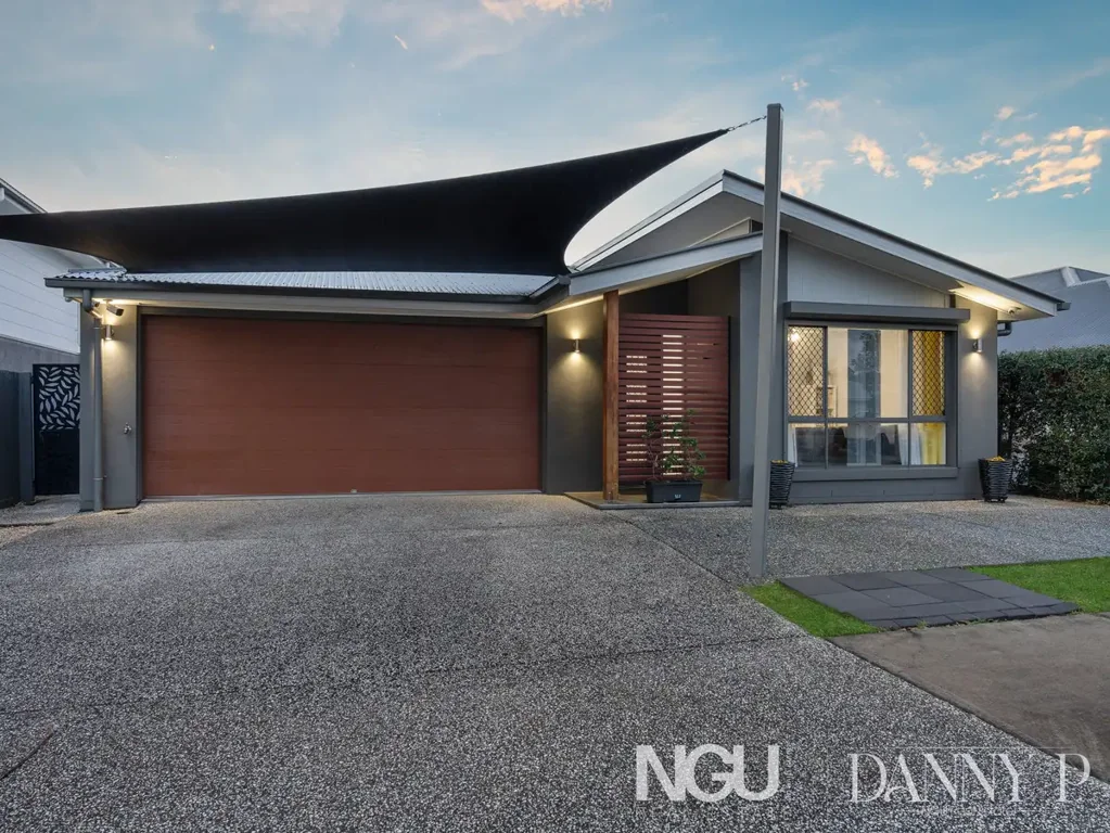 43 Woodline Drive, Spring Mountain, QLD 4300