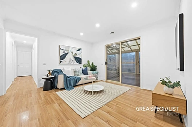 39 STRABANE WAY, HAMPTON PARK VIC 3976, 4 Kuwarto, 2 Banyo, House