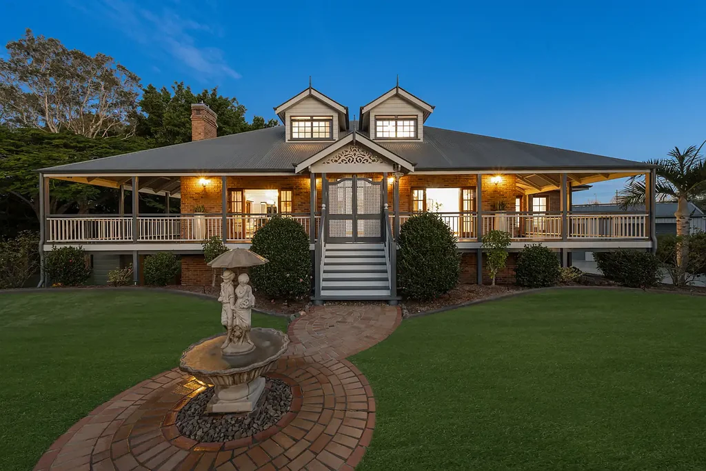 Mango Hill 5Zimmer Freshwater Manor | A Rare Heritage Queenslander Estate in Mango Hill
