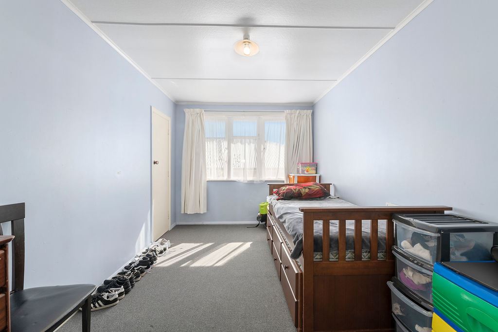 12 Cornwall Crescent, Cannons Creek, Porirua, 3房, 1浴