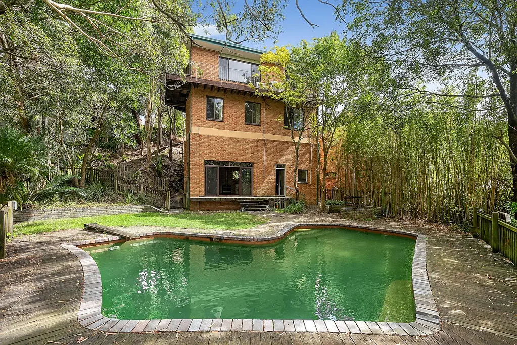 64 Wayne Avenue, Lugarno, NSW 2210