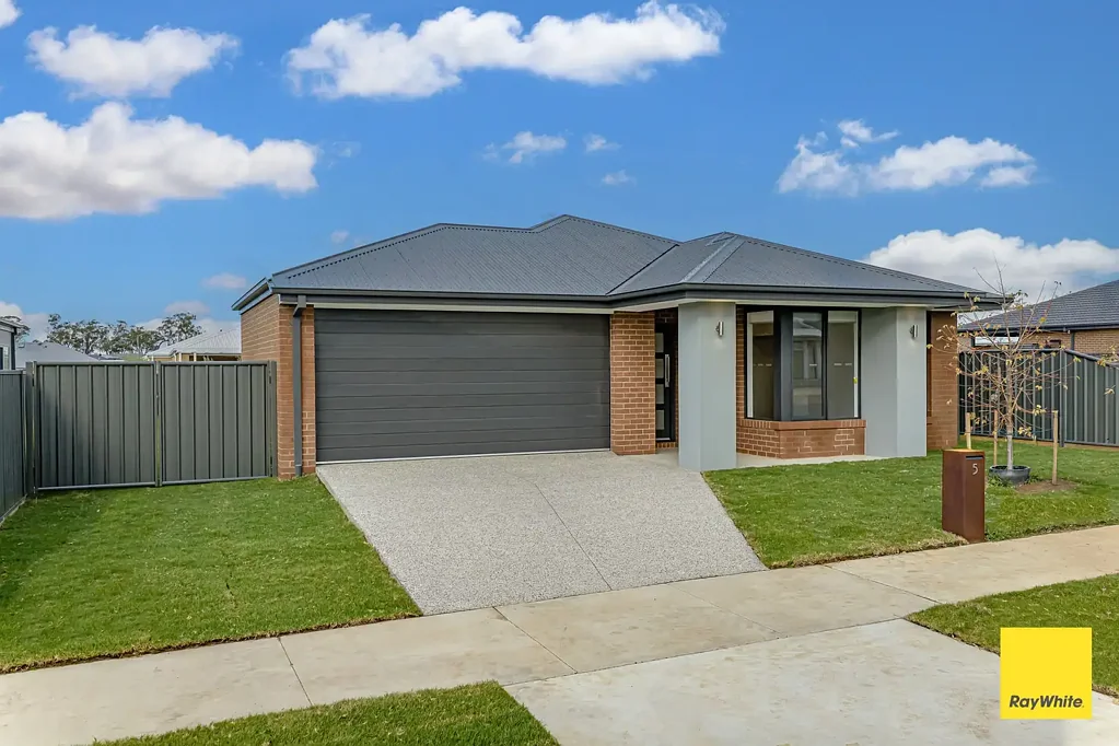 5 Whitelock Drive, Huntly, VIC 3551