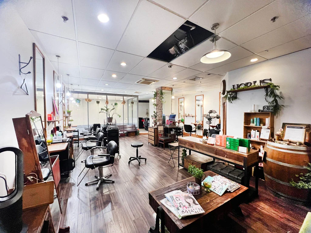 Auckland Central WELL PRESENTED HAIR/BEAUTY SALON